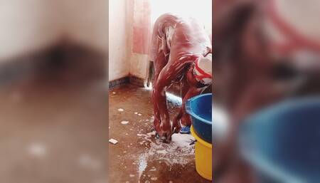 Sugarmommy Bathing After Getting Fucked 6 Rounds