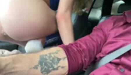 I’VE GOT A CREAMPIE PUSSY WHILE HE DRIVING !