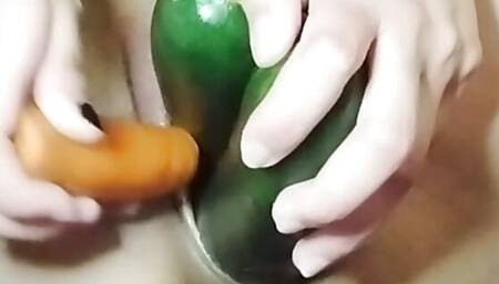 I used everything, come see everything I inserted into my hot and wet pussy, eager to eat more and more it is so hungry