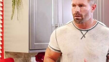 Amiee Cambridge convinces her friend's husband to have revenge sex with her