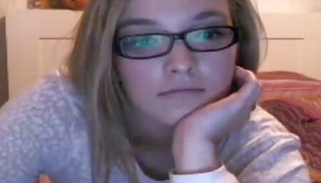 Webcam star Kylie Harris will show you all