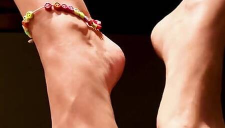 Sensual feet and pussy feet massage