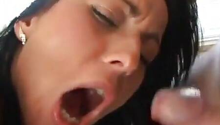 Hardcore Whore Simone Peach feat. Robert Rosenberg, Brandon Iron, Martin Es