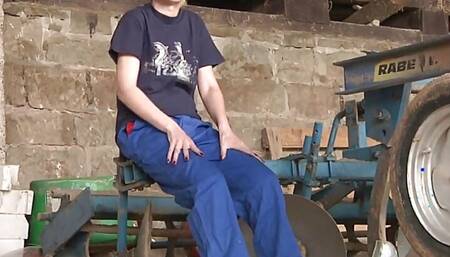 Young Country Girl Fucks with The Old Farmer in The Barn