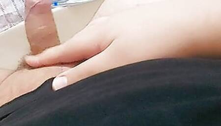 Part 2: Fat boy handjob with finalmente cum