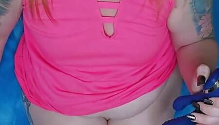 Hot White MILF Takes BBC Dildo Like a Champ