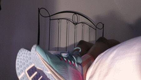 Tear these sneakers off - wmv