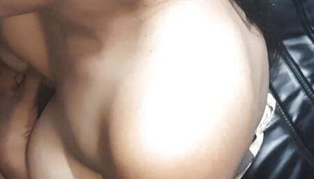 Sri Lankan Desi girl pussy shown on cam and rubbing t in thinking of her boyfriend in this selfie looks too hot