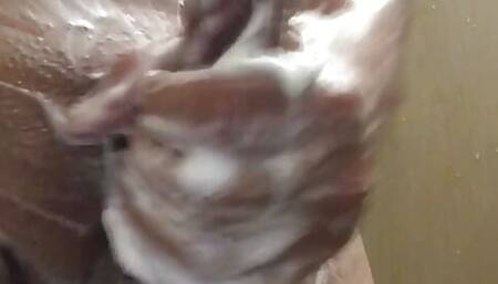 Wanking while Bathing