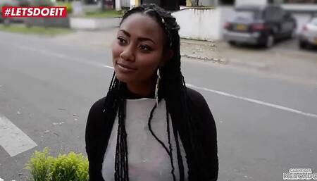 Colombian Ebony gets picked up and fucked
