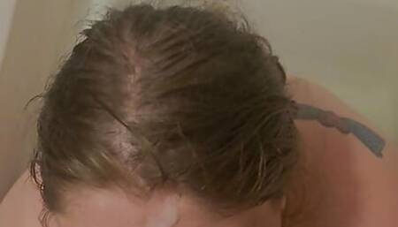 Bbw gets a facial in the bathtub