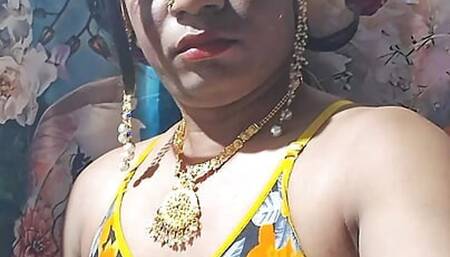 Yellow bra with crosssy ye me hun apki Aditi kabhi milo