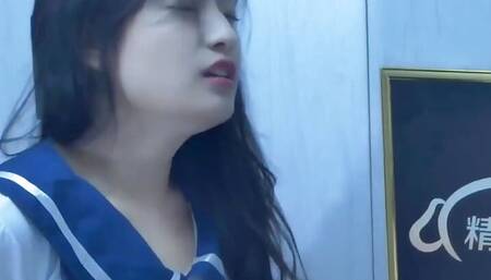 Hot mature milf young wife with big natural tits and big butts sucking the big dick for her boss