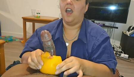 Wildenglishbbw Giving BBC Nata4sex Handjob With Grapefruit