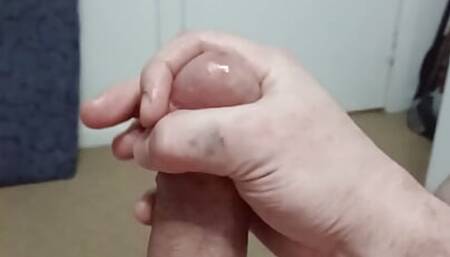 Quick wank quick cumming close up circumsized