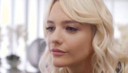 Deeper. Avery fucks boyfriend's sidepiece Kenna inside 3some