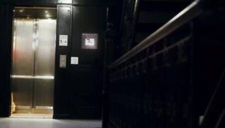 Deeper. Twinlike Blondes Riley & Elsa have extreme three-way