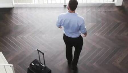 Rharri Works Her Booty Off