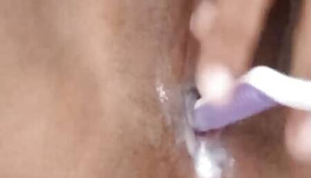 Sri Lankan cute girl madhu hansi fingering fun and squirting - part 01