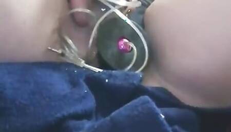 Moms pussy...cumming like a machine