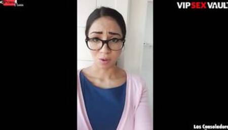 LOS CONSOLADORES - Julia De Lucia Got Herself A Well Deserved three Way - VIP SEX VAULT