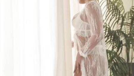 Sultry Mercedes Opens Wide For Relief two