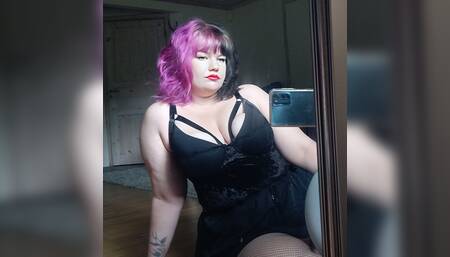 BBW FoxyPrincess meets BBC-dildo