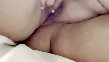 SSBBW Cums First Thing in the Morning