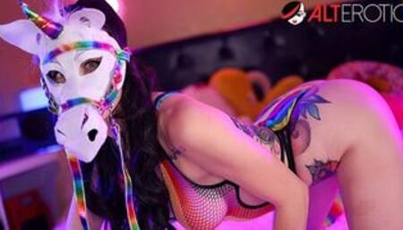 Tattooed Babe Ashenn Fire's Cosplay Masturbation