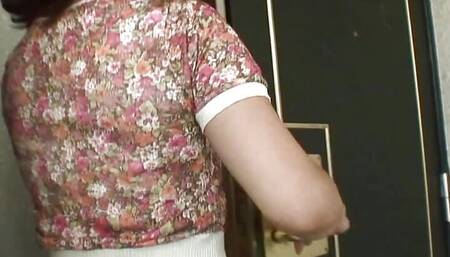 J-Granny Chiyo Yamabe Shows Off Very Hairy Pussy All