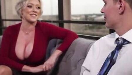 Gigantic tit boss Dee Williams gives feet rubbing intern an after hours banged