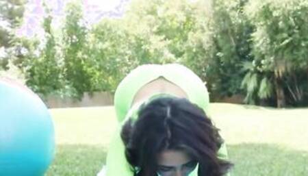 GIRLCUM Noisy Groaning Vanessa Moon Ejaculates Multiple Times