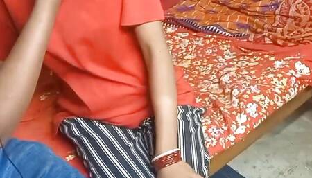 Ghar aiye sali ko pahli bar choda Hindi sex