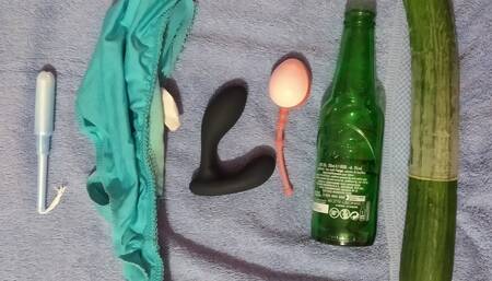 testing my tight asshole