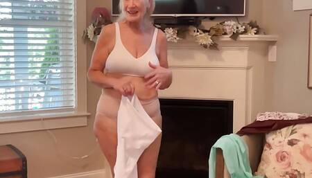 66 YEAR OLD MILF TRY ON WHITE LEGGINGS AND RED LEATHER PANTS