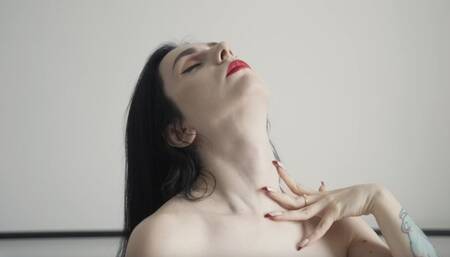 Beautiful goddess neck (720p)