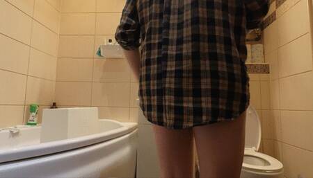 Sexy farts without pants while preparing to leave