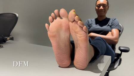 "Giantess Visit My Work"