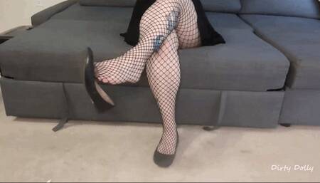 Fishnet Feet In Black Ballet Flats Dangle And Dip [WMV]