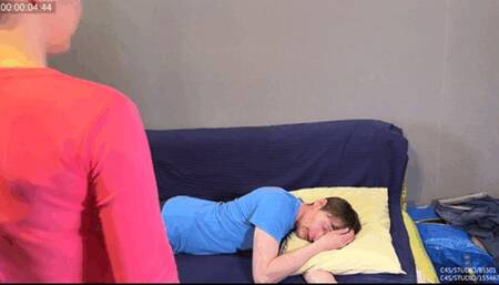 040 Ber Choke slave under my sweet ass!