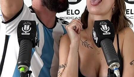 CAMI NAHIR SHAKE THE CREAM WHIT HER BIG TITS