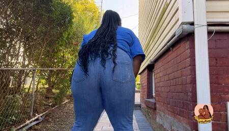 Outdoor Jean Farts by GoddessMonay