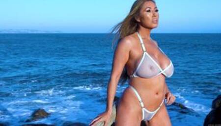 Asian MILF Kianna Dior Loves BBC