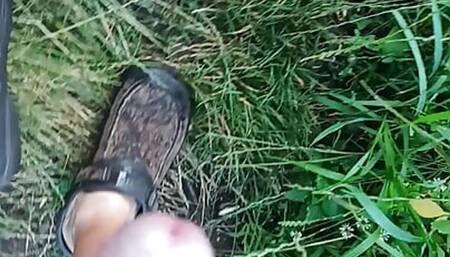 Outdoor cruising walking