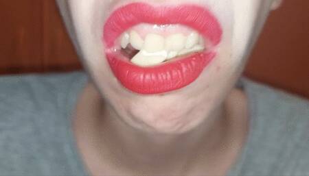 I chew a chewing gum for 15 minutes