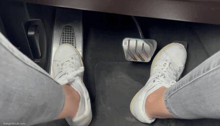 WHOLE DAY IN TIGHT ADIDAS STAN SMITH SNEAKERS - MP4 Mobile Version