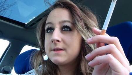 Smoking In The Car HD-720