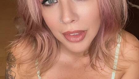 Elle Lyon Wishes This Were You She Was Sucking While She Smokes