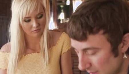 Paisley Is Full Of Blonde Ambition