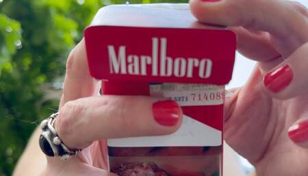 I smoke, I spit, I crush cigarette butts mpg